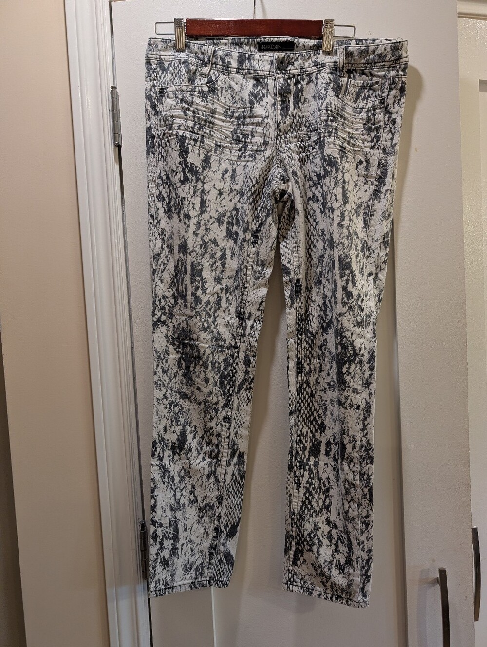 Marc Can Snakeskin Print Jeans,4